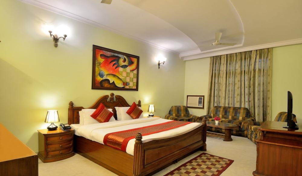 Hotel Pablas International, New Delhi, Near Metro Exteriör bild