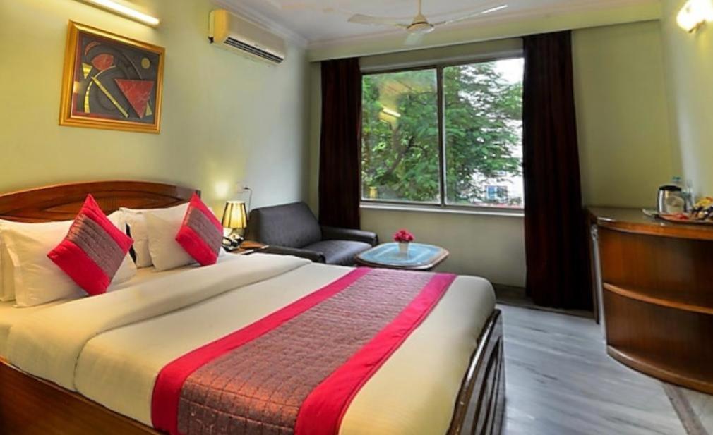 Hotel Pablas International, New Delhi, Near Metro Exteriör bild