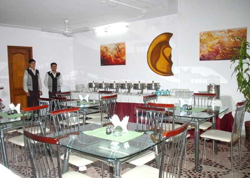 Hotel Pablas International, New Delhi, Near Metro Restaurang bild