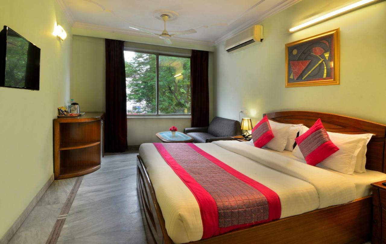 Hotel Pablas International, New Delhi, Near Metro Exteriör bild